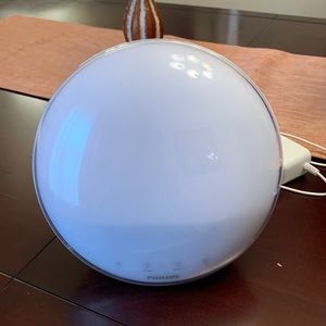 Philips HF 3520 smart sleep wake up light alarm clock